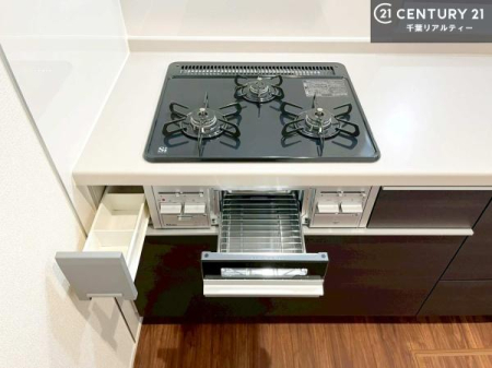 �L�b�`�� �R�����͎O������̂ł������̓����i�s���ł��܂��B
�������O�����t���ł��B�����X�y�[�X���L�X���Ă���׍�Ƃ����₷���I�g�����肪�ǂ��V�X�e���L�b�`���ł��I