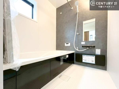 ���� �������������l�̕��͋C�̃o�X���[���́A�����o�Ă��ăo�X�^�C�����[���I
���d���撣���Ă��邲�J���ɂ��D�݂̓����̓����܂����āA�y����ł݂Ă͂������ł��傤���H