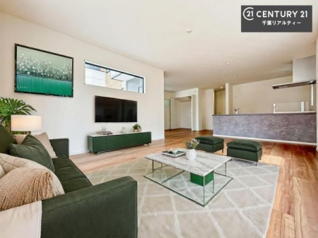 ���r���O �Ƌ��CG�p�[�X�ł��B�L�X�_�C�j���O�X�y�[�X�I������肨�H���B�΂��������y�������Ԃ��߂����܂��B���X�̔���������܂��I