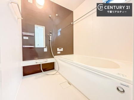 ���� �������������l�̕��͋C�̃o�X���[���́A�����o�Ă��ăo�X�^�C�����[���I
���d���撣���Ă��邲�J���ɂ��D�݂̓����̓����܂����āA�y����ł݂Ă͂������ł��傤���H