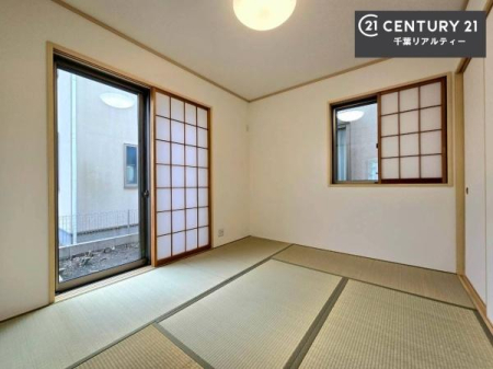 �a�� �^�^�~�̍��肪���炬��^����A�����b�N�X��ԁB�����傫���J�����̂���a���ƂȂ��Ă���܂��B���{�l�̐S������u�a�v�̋�ԁB�䑐�̍���Y����Ԃ͖����̂ЂƎ������o���Ă���܂��I