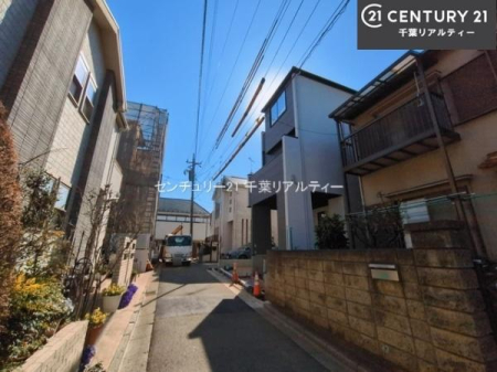 �O�ʓ��H�܂ތ��n�ʐ^ �O�ʓ��H��4���I�z����ǍD�ȗ��n�ł��B
�Ԍɓ��ꂪ���ȕ������S�ł��ˁB