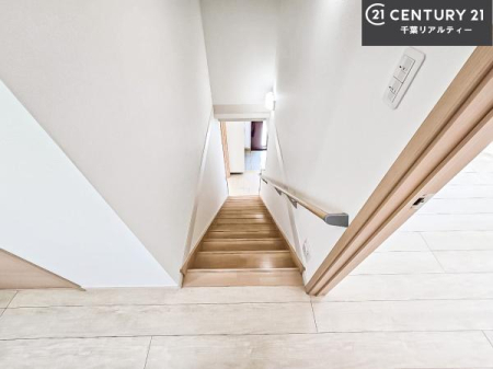 ���̑����� �K�i�͖��邭�A���q�l�₲�N�z�̕������S���Ă����p�����܂��B