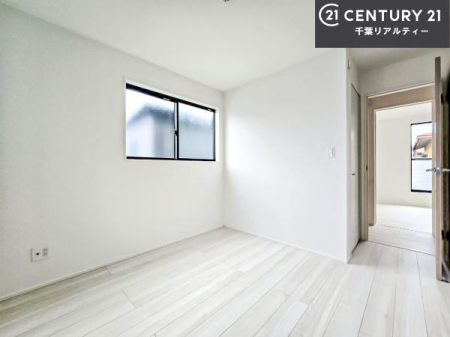 �Q�� �D���������������ޗm���́A���̖ڊo�߂��C�������ǂ������ł��ˁB���������Ԃ��������Ɖ߂������Ƃ��ł��܂��B�D�����F�����̃t���[�����O���ǂ�ȉƋ�ɂ��}�b�`���܂��I