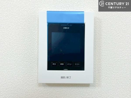 ���̑� TV���j�^�[�t�C���^�[�t�H���������B���K�҂̊���m�F���Ă���Ή��ł��邽�߁A�h�Ɩʂɂ��z�����ꂽ���S�̐ݔ��ł��B