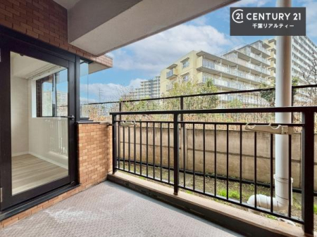 �o���R�j�[ �z������̗ǂ��o���R�j�[�ŁA�����󕨂��悭���������ł��ˁI
���V�C�̗ǂ����ɂ̓o���R�j�[�֏o�ă��t���b�V������̂��C�����悳�����ł��B