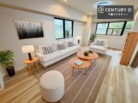 ���r���O �Ƌ��CG�p�[�X�ł��B�L�X�_�C�j���O�X�y�[�X�I������肨�H���B�΂��������y�������Ԃ��߂����܂��B���X�̔���������܂��I