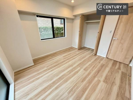 �q������ ���[�X�y�[�X����������m�ۂ���Ă��邽�߁A���������w�p�i���T�b�ƕЕt���A���ł��X�b�L���B
�Y��ȋ�Ԃ��ۂĂ܂��I