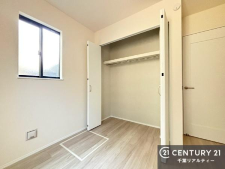 ���r���O�ȊO�̋��� ���[���������肠��̂ŉƋ�̔z�u�����₷���A���C�t�X�^�C���ɍ��킹����������肪�\�ł��B