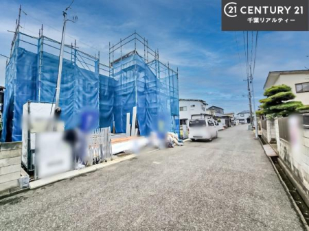 �O�ʓ��H�܂ތ��n�ʐ^ �O�ʓ��H5.9���I�z����ǍD�ȗ��n�ł��B
�Ԍɓ��ꂪ���ȕ������S�ł��ˁB