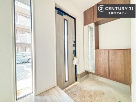 ���� ���ċA���Ă��Ă��A�������܁I�����������Ȃ�A�D�����}������Ă�����ԂɂȂ��Ă��܂��B
���邭��������錺�ւł��I