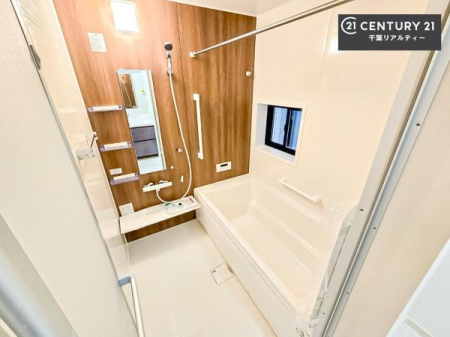 ���� �������������l�̕��͋C�̃o�X���[���́A�����o�Ă��ăo�X�^�C�����[���I
���d���撣���Ă��邲�J���ɂ��D�݂̓����̓����܂����āA�y����ł݂Ă͂������ł��傤���H