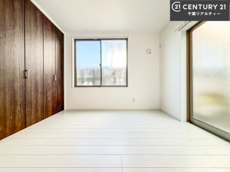 �m�� 2�ʍ̌����m�ۂ������邢�����́A���ʂ����ǂ��A���邭��ϋ��S�n�̗ǂ���ԂƂȂ��Ă���܂��B�����b�N�X���ĉ߂�����S�n�̗ǂ��������ł��I���̖ڊo�߂��X�b�L�����܂��ˁI