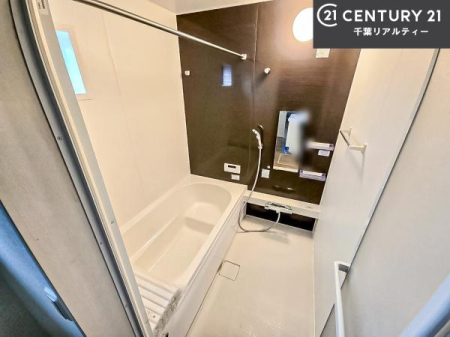 ���� �������������l�̕��͋C�̃o�X���[���́A�����o�Ă��ăo�X�^�C�����[���I
���d���撣���Ă��邲�J���ɂ��D�݂̓����̓����܂����āA�y����ł݂Ă͂������ł��傤���H