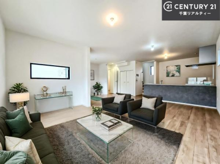 ���r���O �Ƌ��CG�p�[�X�ł��B�L�X�_�C�j���O�X�y�[�X�I������肨�H���B�΂��������y�������Ԃ��߂����܂��B���X�̔���������܂��I