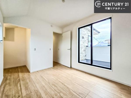 �m�� �o���R�j�[�ɖʂ��Ă���m���ł��B���邭�����肪����A���C����������ł��܂��I