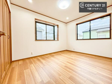 ���r���O�ȊO�̋��� �V���v���Ƀf�U�C������Ă��邽�߁A�Ƌ��I�т܂���I
���C�ɓ���̉Ƌ��u���Ă��낰���Ԃ���邱�Ƃ��ł��܂��B