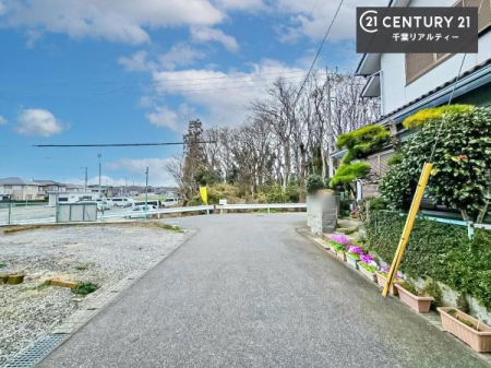 �O�ʓ��H�܂ތ��n�ʐ^ ���ӊ���A���q�l�̂���]�ɍ������������ꏏ�ɂ��ē���v���܂��B�Z��[���A�h�o�C�U�[�ɂ�邲���k������܂��B���Ђ͂��₢���킹�ɑ��Ή����܂��I���҂������܂���I