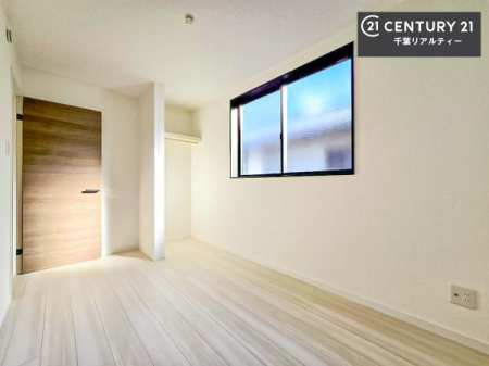 �q������ �|���o�������Ȃ��A�h�Ɩʂɂ��z�����ꂽ�m���B
���q�l�̂������Ƃ��Ă����S���Ă����p���������܂��B