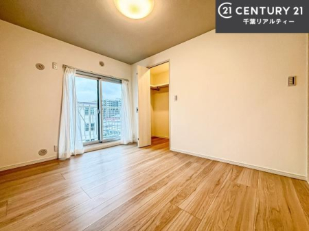 �q������ �V���v���Ƀf�U�C������Ă��邽�߁A�Ƌ��I�т܂���I
���C�ɓ���̉Ƌ��u���Ă��낰���Ԃ���邱�Ƃ��ł��܂��B