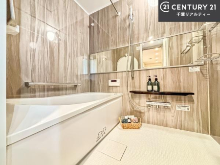 ���� �������������l�̕��͋C�̃o�X���[���́A�����o�Ă��ăo�X�^�C�����[���I
���d���撣���Ă��邲�J���ɂ��D�݂̓����̓����܂����āA�y����ł݂Ă͂������ł��傤���H