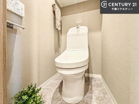 �g�C�� �X�^�C���b�V���ȃf�U�C���̂���􂢂ł��I
����₩�ŃX�b�L�������Ԃł��I������ꂪ���₷���g�C���ł��I