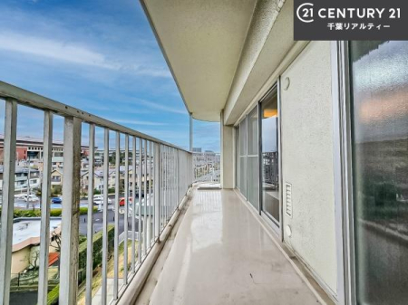 �o���R�j�[ �z������̗ǂ��o���R�j�[�ŁA�����󕨂��悭���������ł��ˁI
���V�C�̗ǂ����ɂ̓o���R�j�[�֏o�ă��t���b�V������̂��C�����悳�����ł��B