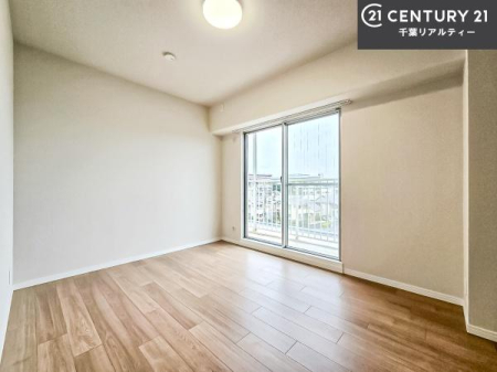 �m�� �o���R�j�[�ɖʂ��Ă���m���ł��B���邭�����肪����A���C����������ł��܂��I