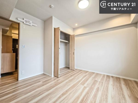 ���r���O�ȊO�̋��� �V���v���Ƀf�U�C������Ă��邽�߁A�Ƌ��I�т܂���I
���C�ɓ���̉Ƌ��u���Ă��낰���Ԃ���邱�Ƃ��ł��܂��B