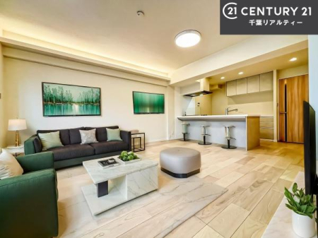 ���r���O �Ƌ��CG�p�[�X�ł��B�J�����̂���L�XLDK�I�\�t�@�[��_�C�j���O�e�[�u����u���Ă������ɂȂ�Ȃ��̂ŉ��K�ɉ߂����܂��I�R�~���j�P�[�V���������₷�����r���O�ł��I