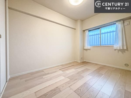 �m�� �V���v���Ƀf�U�C������Ă��邽�߁A�Ƌ��I�т܂���I
���C�ɓ���̉Ƌ��u���Ă��낰���Ԃ���邱�Ƃ��ł��܂��B