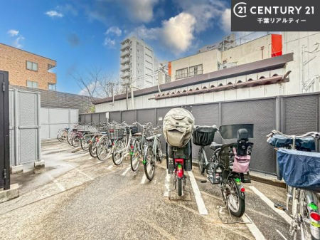 ���̑����p�� ���p�����E���֏�ł��B
�ڂ����󂫏󋵂Ɋւ��Ă͂��C�y�ɂ��₢���킹���������I