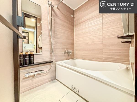 ���� �������������l�̕��͋C�̃o�X���[���́A�����o�Ă��ăo�X�^�C�����[���I
���d���撣���Ă��邲�J���ɂ��D�݂̓����̓����܂����āA�y����ł݂Ă͂������ł��傤���H