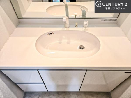 ���ʑ�E���ʏ� �[�����ʑ�{�E���́A�������˂ɂ����̂ł�����ꂪ�y�X�I���������ۂĂ܂��I
�L���C�Ȑ��ʏ��Ŏ��������̃��`�x�[�V�������オ��܂��ˁI