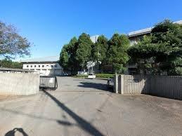 ���ӊ� �y���w�Z�z���X�䒬�����X�䒆�w�Z�F1700m