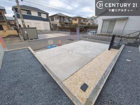 ���ԏ� ���ԃX�y�[�X��3�䕪����܂��I�Z�J���h�J�[�͂������A�o�C�N�⎩�]�ԂȂǂ��u���ꏊ�ɍ���܂���B