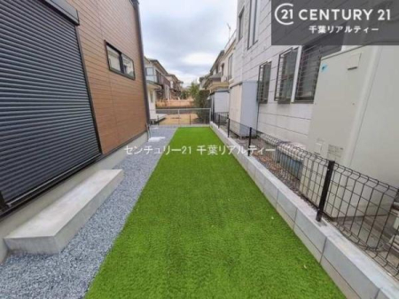 �� ������Ƃ�������X�؁[�X���t���Ă��܂��I�K�[�f�j���O���y���߂����ł��ˁB