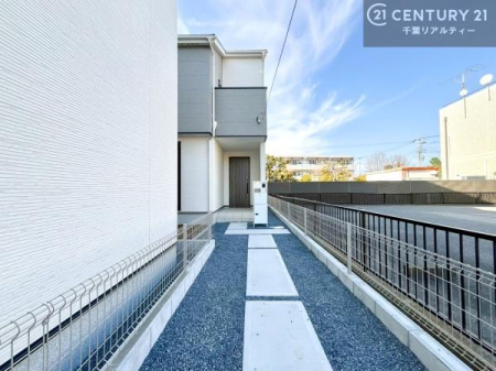 ���̑����n �����T���̂������E���v�]�E������ȂǁA���Ȃ�ƕ��ЃX�^�b�t�܂ł��\���t�����������I�s���Y�Ɋւ��邱�ƂȂ�A�ǂ̂悤�Ȃ��Ƃł����S���ӑΉ������Ē����܂��B
