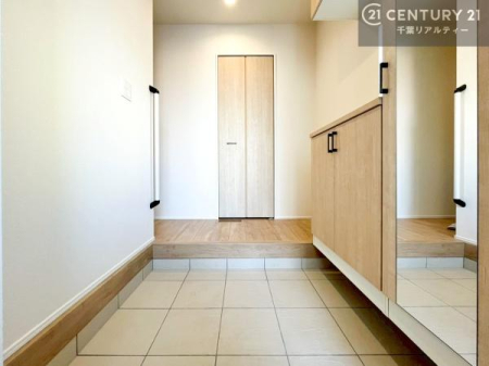 ���� ���ċA���Ă��Ă��A�������܁I�����������Ȃ�A�D�����}������Ă�����ԂɂȂ��Ă��܂��B
���邭��������錺�ւł��I