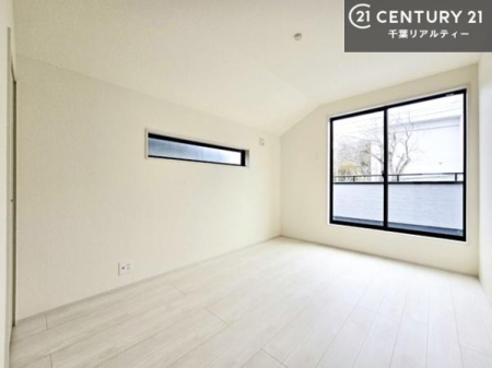 �Q�� �o���R�j�[�ɖʂ����m���́A���炩�Ȓ������������ސS�n�悢��ԁB�u�₩�Ȍ��ɕ�܂�ċC�����悭�ڊo�߂��邽�߁A�Q���ɍœK�Ȃ������ł��B���̊��C�₨�z�c���������K�ɍs���܂��B