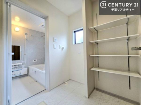 ���ʑ�E���ʏ� ���[�����Ղ�̐��ʎ��I���p�i�̃X�g�b�N��o�X�^�I�����X�b�L���Ǝ��[�ł��Ď��o���₷���I����肪�X�b�L���Еt���ċC�����̗ǂ���ԁI