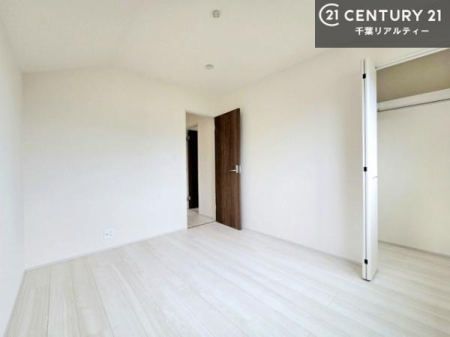 �m�� �V���v���Ƀf�U�C������Ă��邽�߁A�Ƌ��I�т܂���I
���C�ɓ���̉Ƌ��u���Ă��낰���Ԃ���邱�Ƃ��ł��܂��B