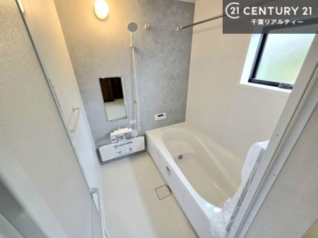 ���� 1���̔�����������Ɩ����Ă���闁���ł��B
�������̑f�G�ȃ����N�[�[�V�����ꏊ�ł��I