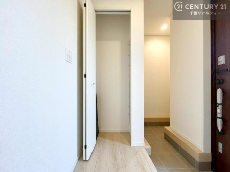 ���� ���ċA���Ă��Ă��A�������܁I�����������Ȃ�A�D�����}������Ă�����ԂɂȂ��Ă��܂��B
���邭��������錺�ւł��I