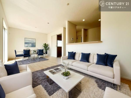 ���r���O �Ƌ��CG�p�[�X�ł��B�L�X�_�C�j���O�X�y�[�X�I������肨�H���B�΂��������y�������Ԃ��߂����܂��B���X�̔���������܂��I