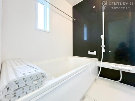 ���� �������������l�̕��͋C�̃o�X���[���́A�����o�Ă��ăo�X�^�C�����[���I
���d���撣���Ă��邲�J���ɂ��D�݂̓����̓����܂����āA�y����ł݂Ă͂������ł��傤���H