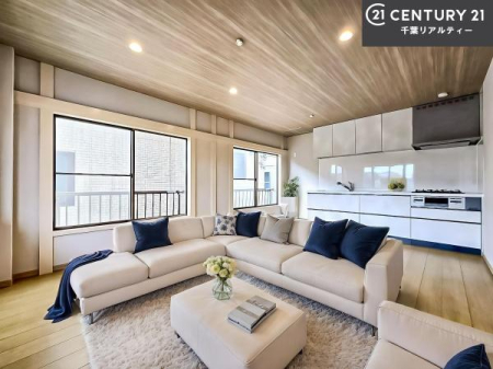 ���r���O �Ƌ��CG�p�[�X�ł��B�S�n�ǂ����r���O�͉Ƒ������R�ƏW�܂�܂��B�Ƒ��c�R�̎��Ԃ����������ł��B���Ƒ��ƁA����w�[���������Ԃ��߂��������ł��ˁB