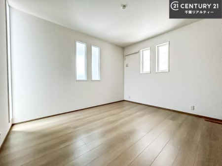 ���r���O�ȊO�̋��� ���邭���ʂ��̗ǂ������ł��B�u�V���v���v�Ƀf�U�C�����ꂽ�����B���R�x�������̂ŉƋ�⃌�C�A�E�g�ł��D�݂̋�Ԃ�n��グ���܂��B