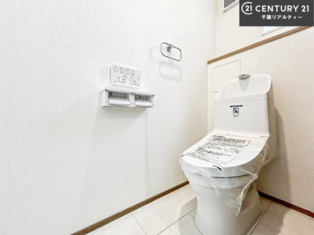 �g�C�� �������֍��ɂ��A�~��͕֍����g�����ł���̂ŗ₽���֍��ɍ��炸�ɍςފ������d�l�ł��I�V���v���ȃJ���[����Ƃ��Ă���̂ŁA������ꂪ���₷���ł��B