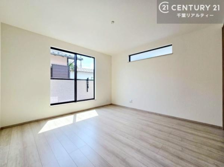 �Q�� �o���R�j�[�ɖʂ��Ă���m���ł��B���邭�����肪����A���C����������ł��܂��I���N���āA�O�ɏo�Ĕw�L�т����[�ċz�����ǂ������}������邱�Ƃ��ł��܂��B
